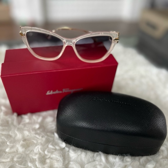 Salvatore Ferragamo Nude Modern Cat-Eye Sunglasses